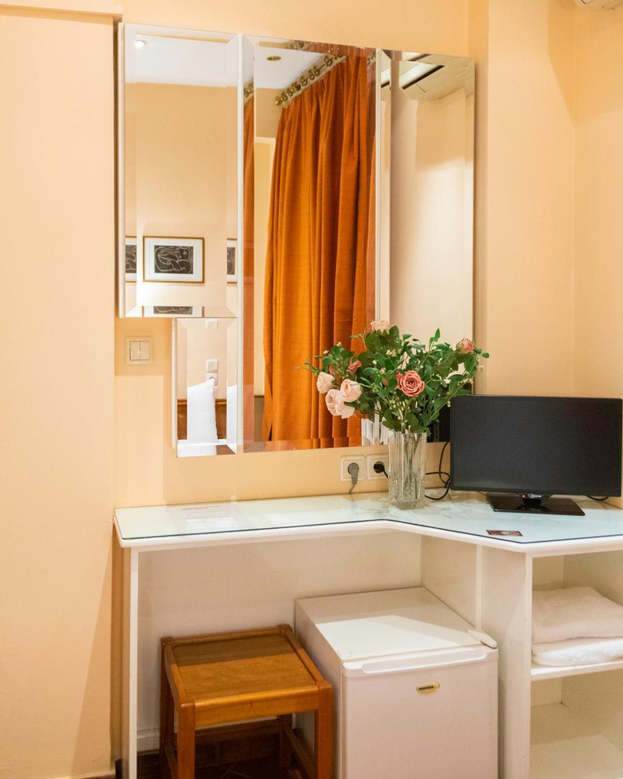 Hotel Avra คาร์ดิทซา ภายนอก รูปภาพ