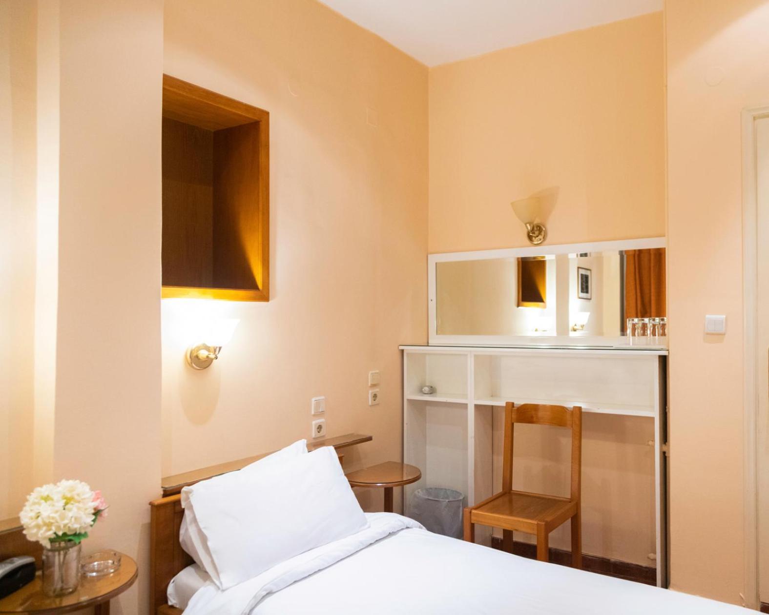 Hotel Avra คาร์ดิทซา ภายนอก รูปภาพ
