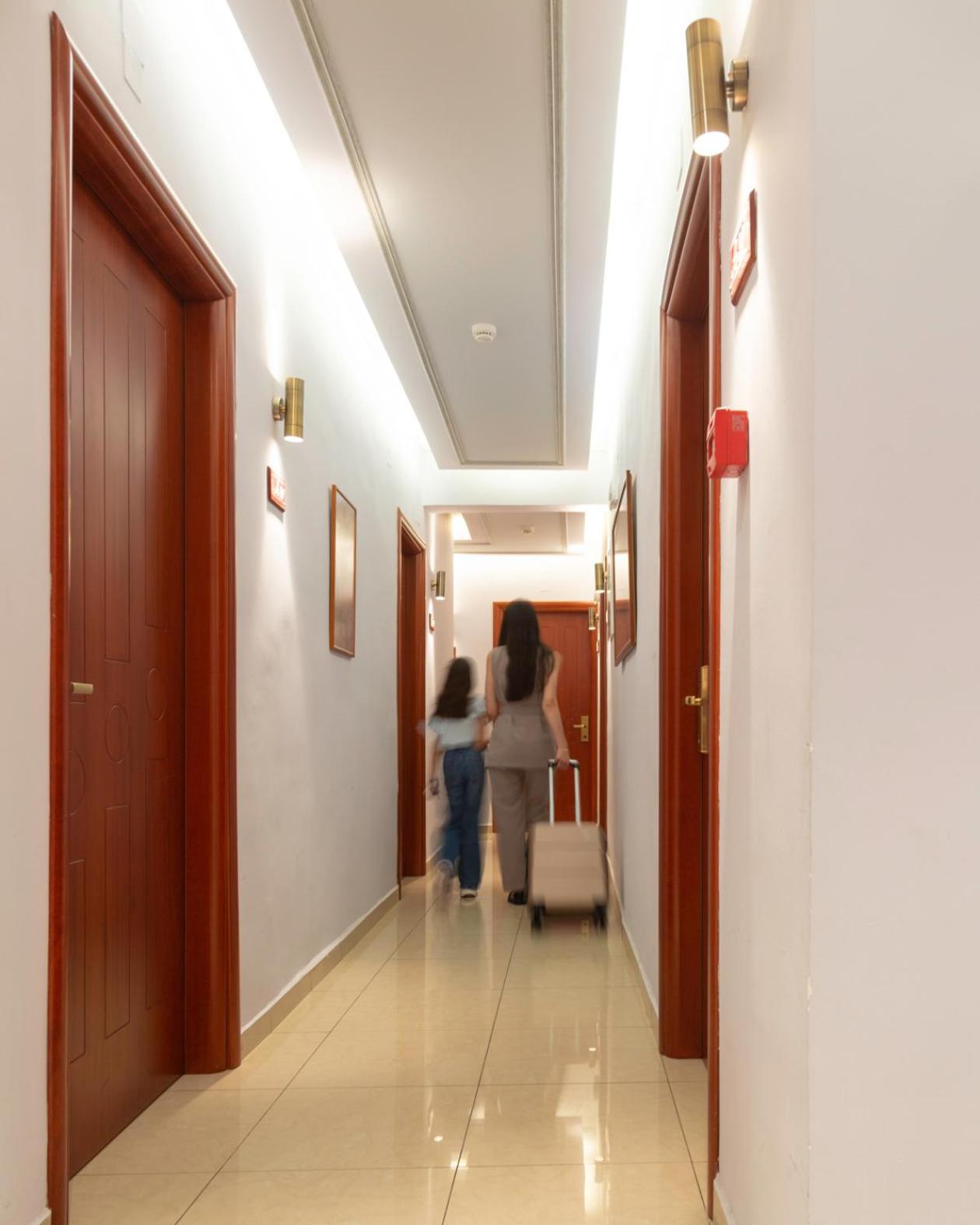 Hotel Avra คาร์ดิทซา ภายนอก รูปภาพ