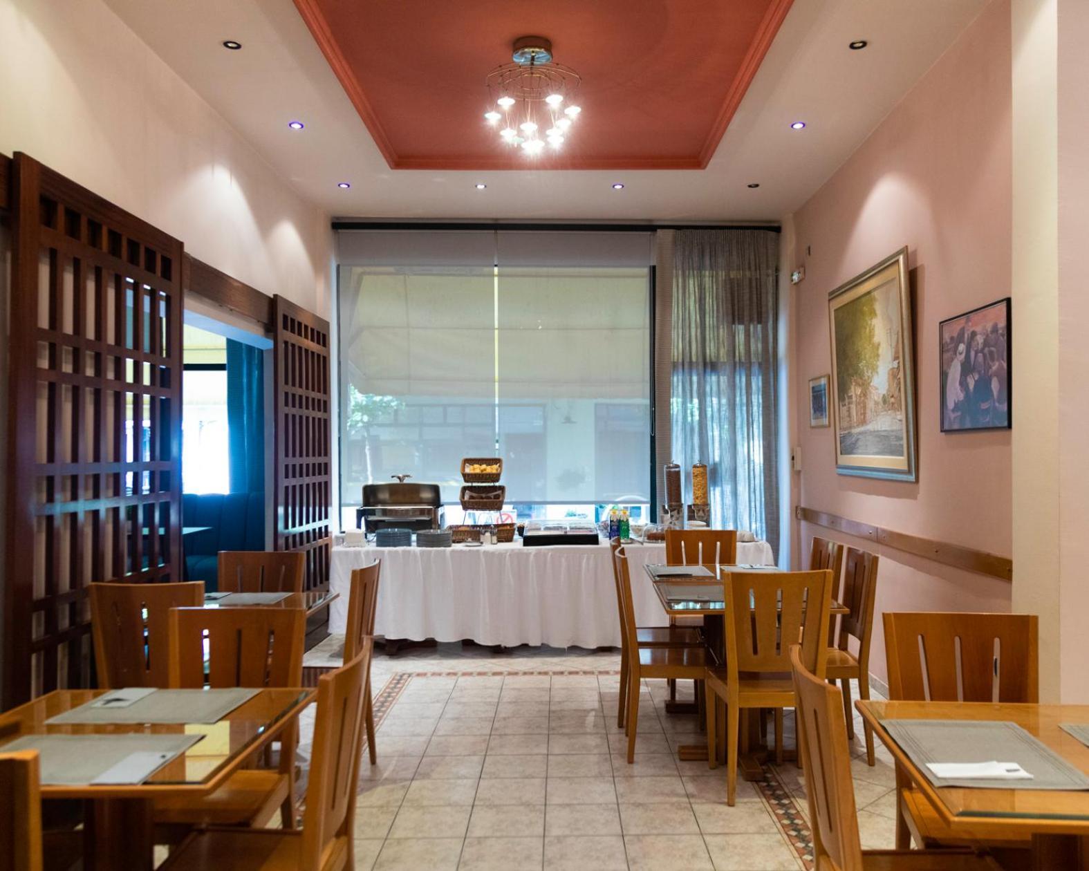 Hotel Avra คาร์ดิทซา ภายนอก รูปภาพ