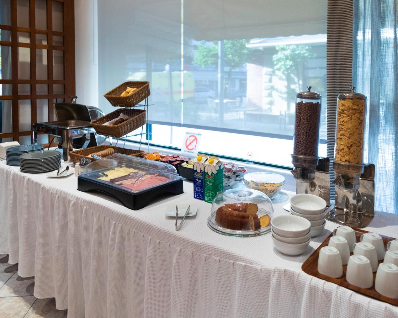 Hotel Avra คาร์ดิทซา ภายนอก รูปภาพ